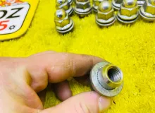 Гайка на колесо LEXUS RX450H 2009/Цвет 077 9094201033 GYL16W 2GRFXE