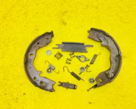 Механизм стояночного тормоза Nissan