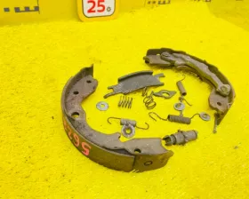 Механизм стояночного тормоза Nissan