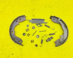 Механизм стояночного тормоза Nissan