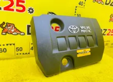 Пластиковая крышка на двс TOYOTA ISIS 2012/Цвет 070 1121237030 ZGM15W 2ZRFAE, передняя