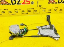 Доводчик двери TOYOTA ISIS 2012/Цвет 070 8500544011 ZGM15W 2ZRFAE, задний правый