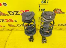 СТОЙКА ПАРА ЛЕВАЯ И ПРАВАЯ TOYOTA ISIS 2012/Цвет 070 4851080509 ZGM15W 2ZRFAE, передняя