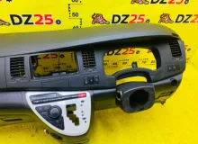 Торпеда TOYOTA ISIS 2012/Цвет 070 5530044020B0 ZGM15W 2ZRFAE, передняя