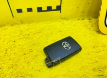 Ключ зажигания TOYOTA ISIS 2012/Цвет 070 8990428440 ZGM15W 2ZRFAE, передний