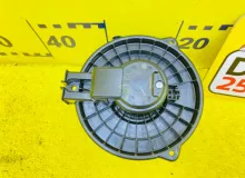 Мотор печки TOYOTA ISIS 2012/Цвет 070 8710344081 ZGM15W 2ZRFAE, передний