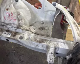 Лонжерон TOYOTA