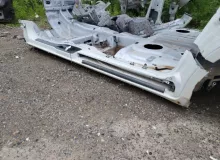 Порог кузова TOYOTA ISIS 2012/Цвет 070 6145144020 ZGM15W 2ZRFAE, передний левый