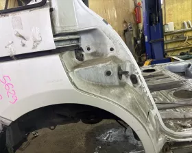 Крыло заднее TOYOTA