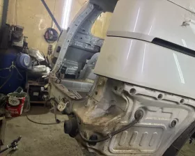 Крыло заднее TOYOTA