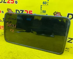 Стекло собачника Nissan