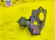 Подушка двигателя NISSAN VANETTE 2010/Цвет 22V 11210HA001 SKP2MN L8, передняя левая