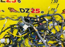 Коса под торпеду NISSAN VANETTE 2010/Цвет 22V 24010HA09M SKP2MN L8, передняя