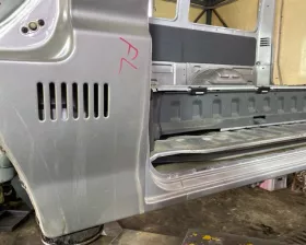 Порог кузова Nissan