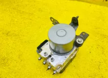 Блок abs TOYOTA WISH 2013/Цвет 202 4405068150 ZGE25W 2ZRFAE, передний