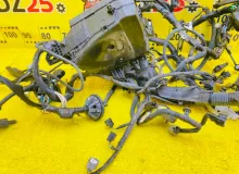 Коса под капот TOYOTA WISH 2013/Цвет 202 8211168142 ZGE25W 2ZRFAE, передняя