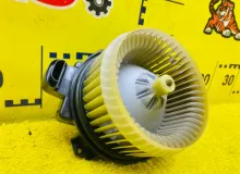Мотор печки TOYOTA WISH 2013/Цвет 202 8710312060 ZGE25W 2ZRFAE, передний