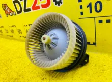 Мотор печки TOYOTA WISH 2013/Цвет 202 8710312060 ZGE25W 2ZRFAE, передний