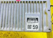 Блок управления двс TOYOTA WISH 2013/Цвет 202 8966168250 ZGE25W 2ZRFAE, передний