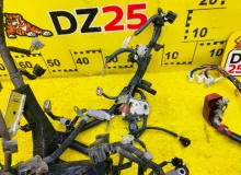 Коса двс TOYOTA WISH 2013/Цвет 202 8212168061 ZGE25W 2ZRFAE, передняя