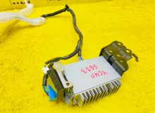 Усилитель магнитофона TOYOTA WISH 2013/Цвет 202 8628068020 ZGE20W 2ZRFAE, передний