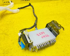 Усилитель магнитофона TOYOTA