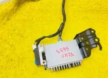 Усилитель магнитофона TOYOTA WISH 2013/Цвет 202 8628068020 ZGE20W 2ZRFAE, передний