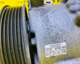 Компрессор кондиционера TOYOTA