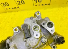 Компрессор кондиционера TOYOTA WISH 2013/Цвет 202 8831068032 ZGE20W 2ZRFAE, передний