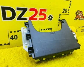 Подушка безопасности для колен Mitsubishi