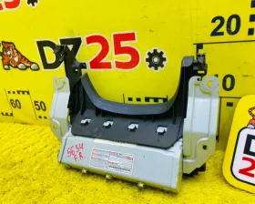 Подушка безопасности для колен Mitsubishi