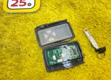 Ключ зажигания TOYOTA ISIS 2012/Цвет 070 8990428440 ZGM15W 2ZRFAE, передний