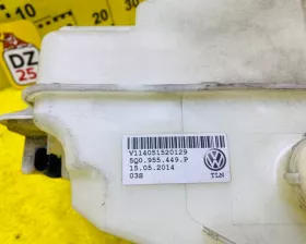 Бачок стеклоомывателя VAG