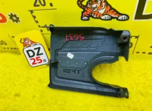 Пластиковая крышка на двс AUDI A3 2014/Цвет LX7W WJD82357 8VCXS CXSA, передняя