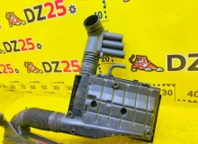 Корпус воздушного фильтра AUDI A3 2014/Цвет LX7W 04E129611G 8VCXS CXSA, передний