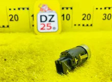 Кнопка старта AUDI A3 2014/Цвет LX7W 8V0905217 8VCXS CXSA, передняя
