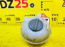 Бачок расширительный AUDI A3 2014/Цвет LX7W 5Q0121407D 8VCXS CXSA, передний