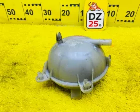 Бачок расширительный VAG