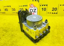 Блок abs AUDI A3 2014/Цвет LX7W 5Q0614517AA 8VCXS CXSA, передний