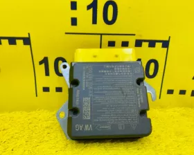 Блок управления airbag VAG