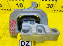 Подушка двигателя AUDI A3 2014/Цвет LX7W 5Q0199262BE 8VCXS CXSA, передняя правая