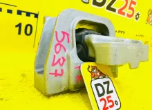 Подушка двигателя AUDI A3 2014/Цвет LX7W 5Q0199262BE 8VCXS CXSA, передняя правая