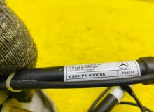 Петля капота Mercedes-Benz GLA-CLASS 2014/650U A1768800328 WDC156/X156/156.942 M270E16/270.910/270910, передняя