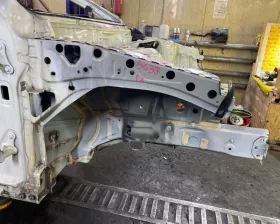 Лонжерон Mercedes-Benz