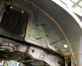Крыло заднее Mercedes-Benz
