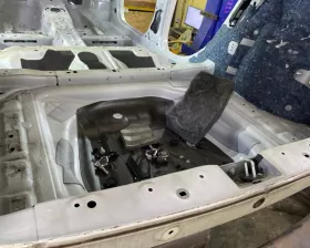 Тазик железный Mercedes-Benz