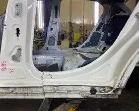 Порог кузова Mercedes-Benz