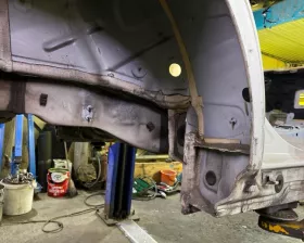 Порог кузова Mercedes-Benz