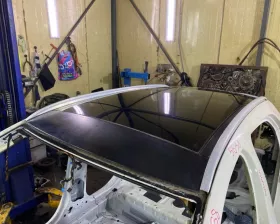 Люк Mercedes-Benz