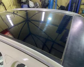 Люк Mercedes-Benz